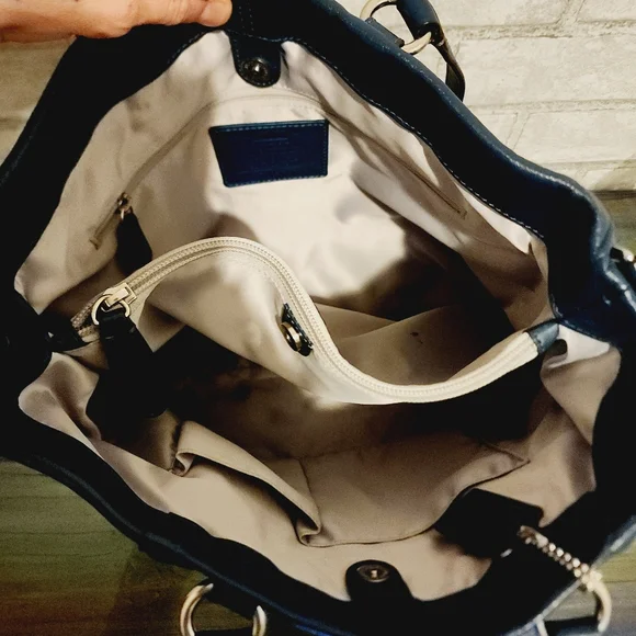 Coach Dark Teal Leather Tote - Picture 4 of 10